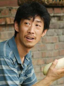 小品吃面演员楠楠图片,小品中的美食诱惑